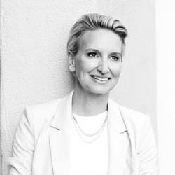 Karin Haggard Headshot