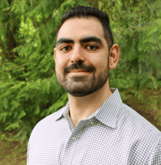 Patrick Yaghoobians Headshot