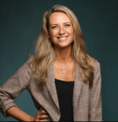 Laura Allen  Headshot